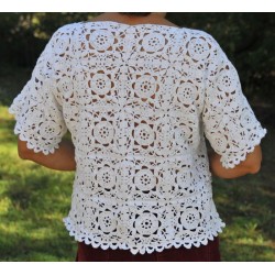 Tunique courte dentelle blanche au crochet