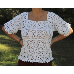 Tunique courte dentelle blanche au crochet