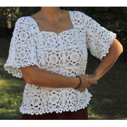 Tunique courte dentelle blanche au crochet